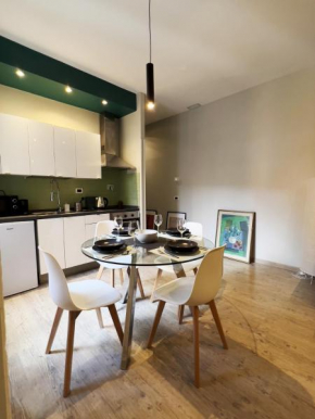 Vatican Green R-Home